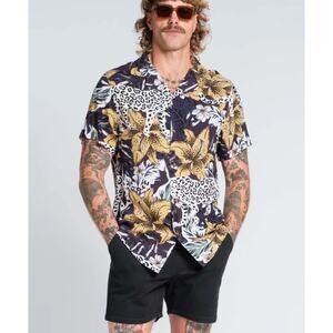 Vacancy Co Cheetah Rayon Shirt Mens S Black Yellow Tropical Short Sleeve Button